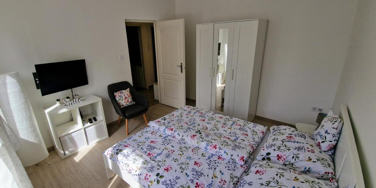 דירות Cili Apartman אגר מראה חיצוני תמונה